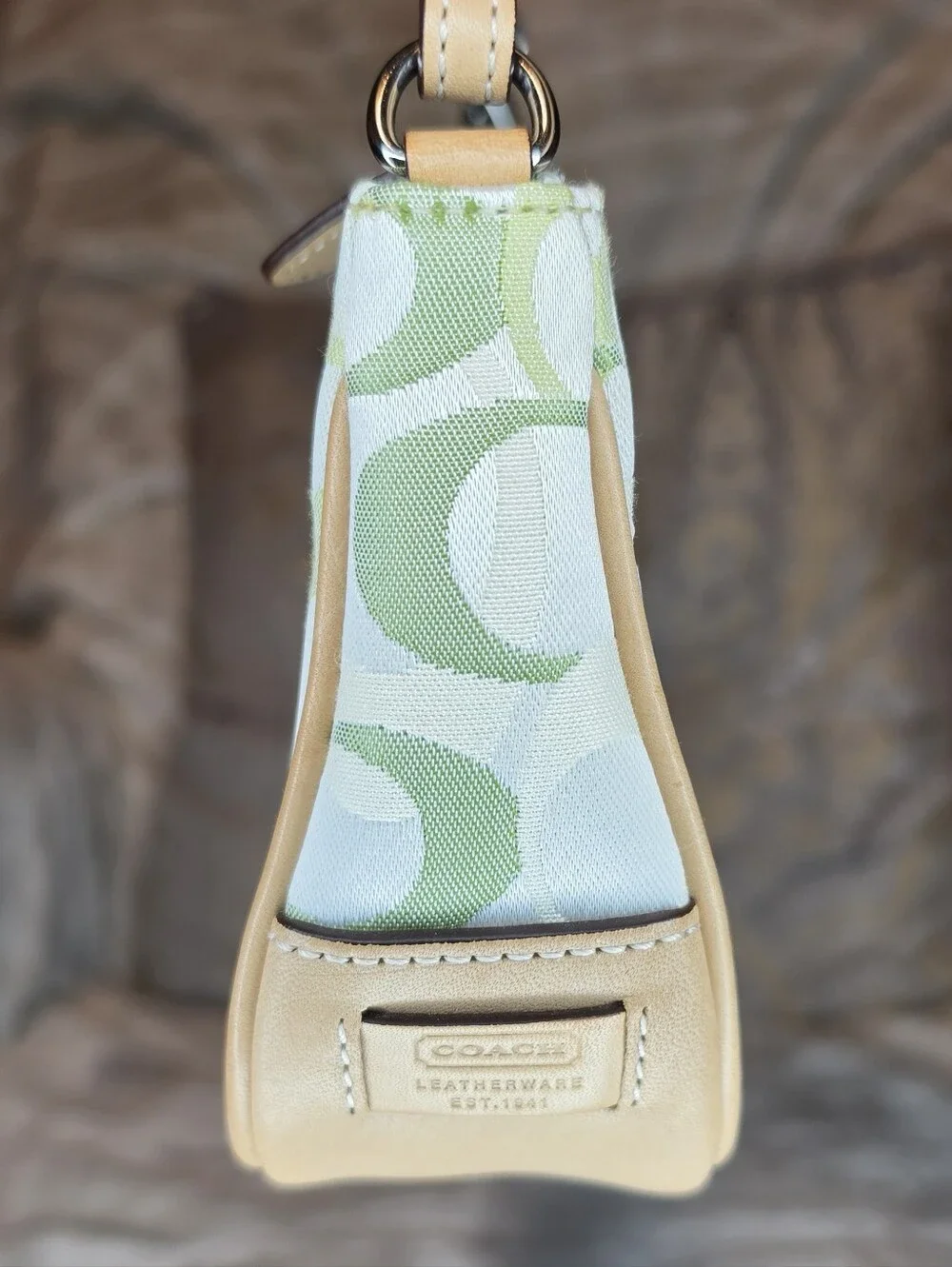 COACH VINTAGE OPTIC GREEN SIGNATURE C DEMI BAG 7027